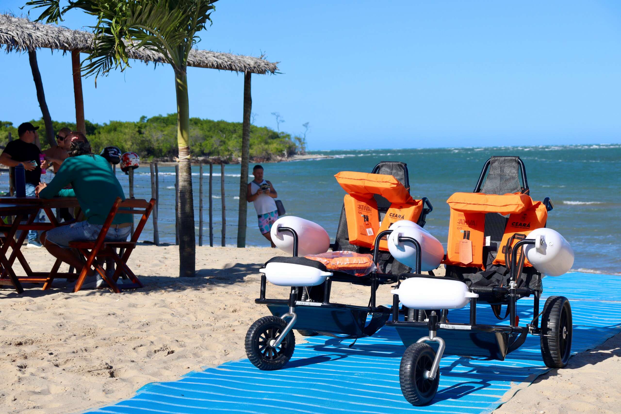 Acessibilidade na Praia do Lázaro: Rota Adaptada e Mobilidade Reduzida