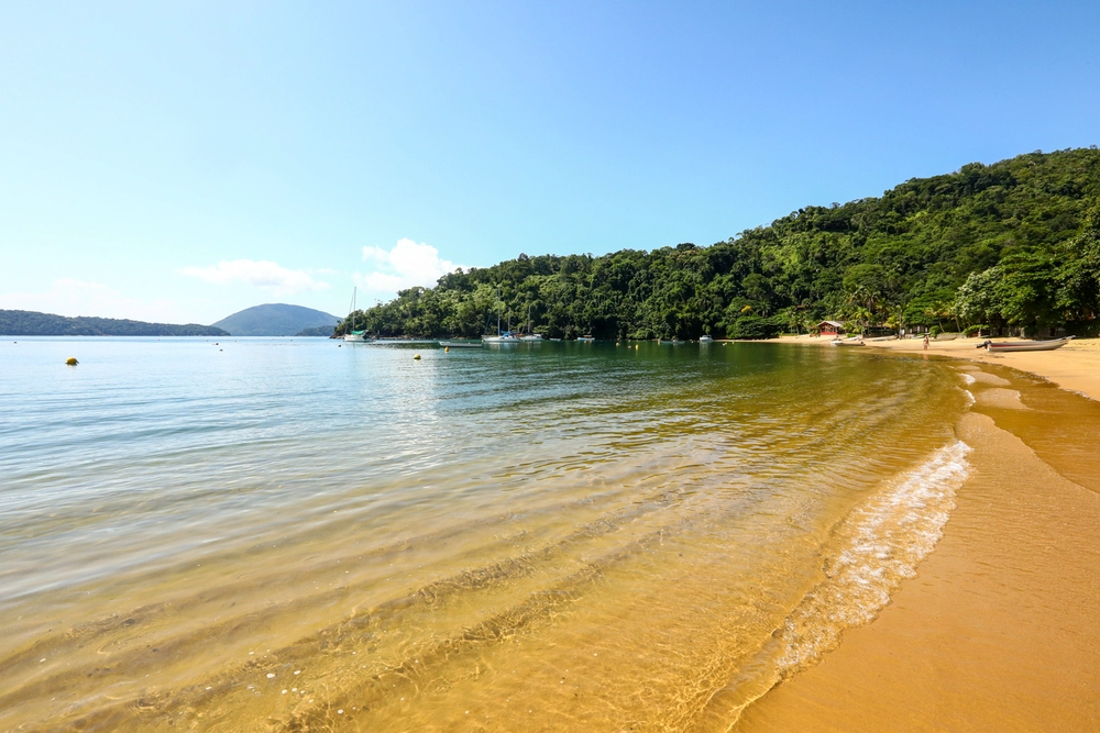 Praia do Flamengo: Um Segredo de Acesso Náutico